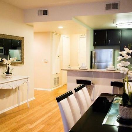 Spacious Hollywood 2Br Condo Near Dolby Theater Los Angeles Exterior photo